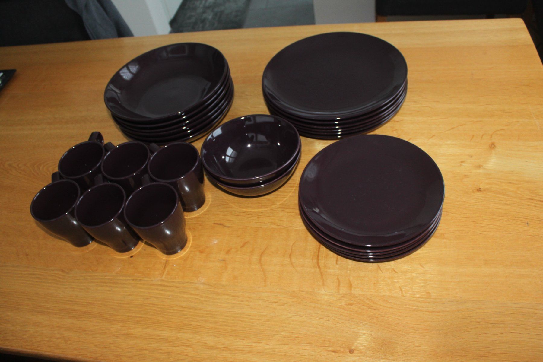 Ikea Set di piatti: Ikea - Geschirrset Violett 6 Personen – Usato da Russikon venduto da Gugus1970 3