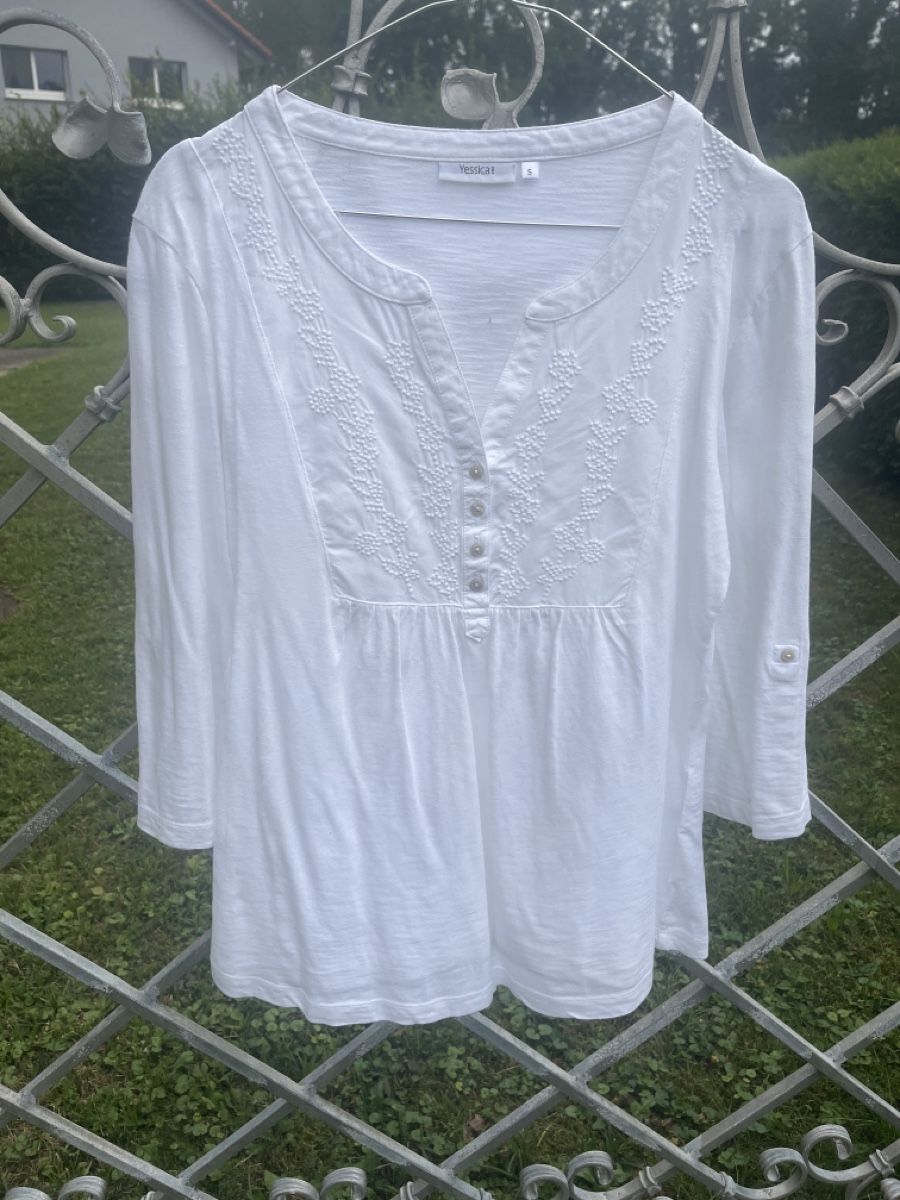 C&A Camicette: Blouse blanche c&a taille S – Usato da Villars-Bramard venduto da dadesc
