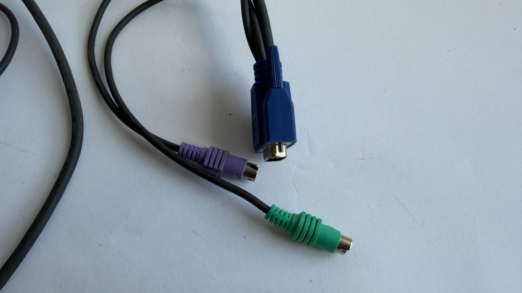 Giochi: KVM Switch Level One für PS/2 und Video – Usato da Huttwil venduto da Thoste 3