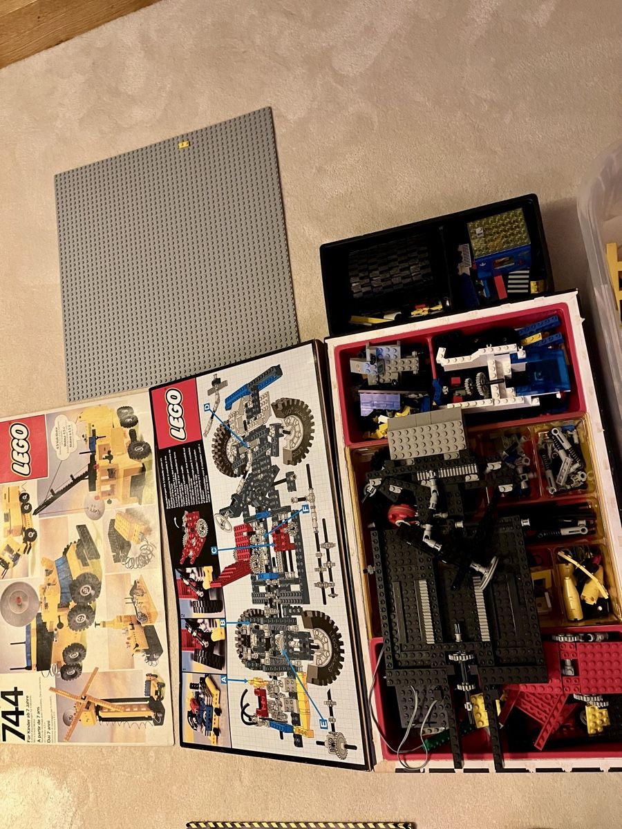 Lego Kit di costruzioni: Über 5kg Lego inkl. Lego Technik Sets – Usato da Klosters venduto da Exkursion 3