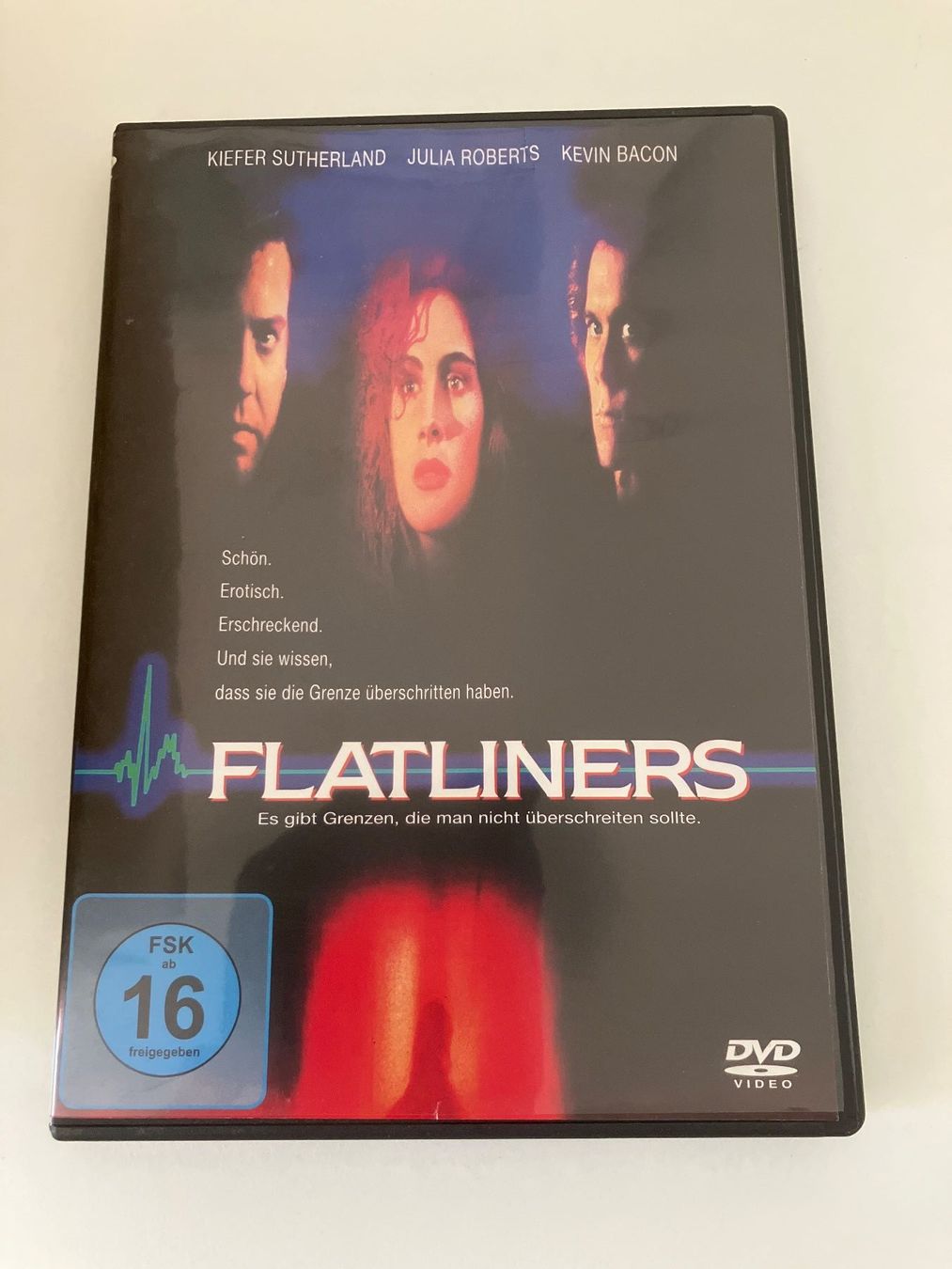 Alle DVDs: Flatliners (DVD) Sutherland, Roberts, Bacon – Gebraucht aus Arbon von HelFer01