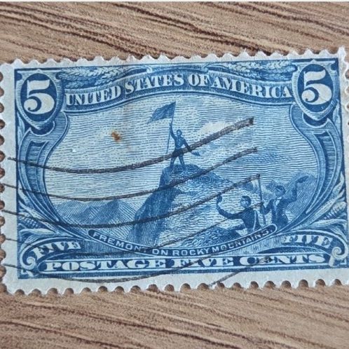 Tutti i francobolli: Briefmarkensammlung mit einigen "wertvolleren" – Usato da Untervaz venduto da lara061 9