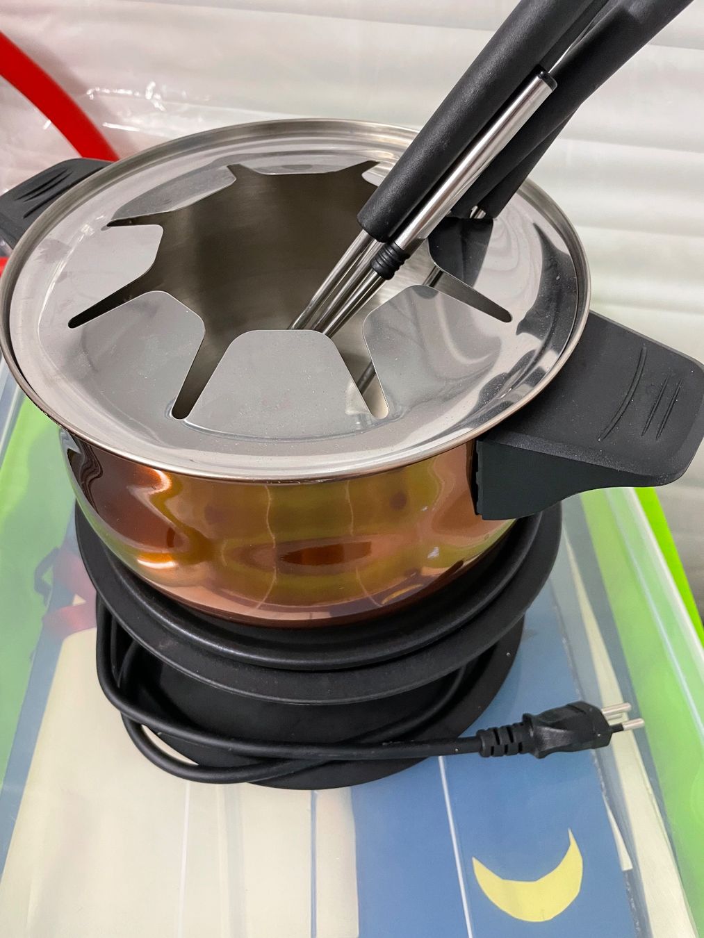 Elettrodomestici da cucina: Fondue-Set Kupferfarben Elektrisch – Nuovo (secondo la descrizione) da Niederglatt ZH venduto da ctulimp