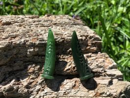 NZ/Maori style „Pounamu“ tooth ear plug‘s