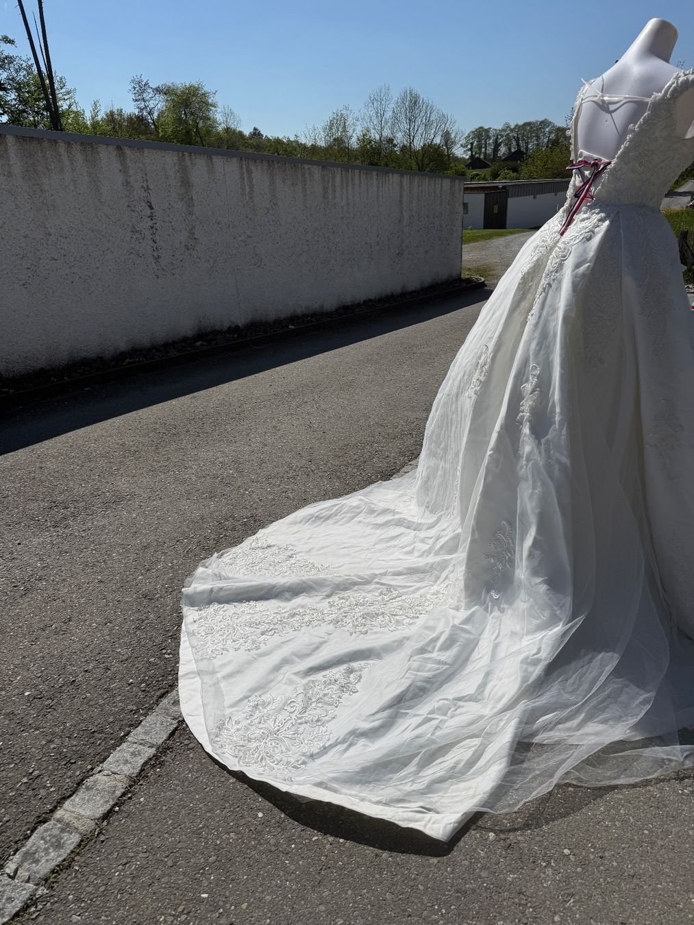 Vestiti: Brautkleid/ Hochzeitskleid Gr. 32/34 – Usato da Auenstein venduto da moin. 4