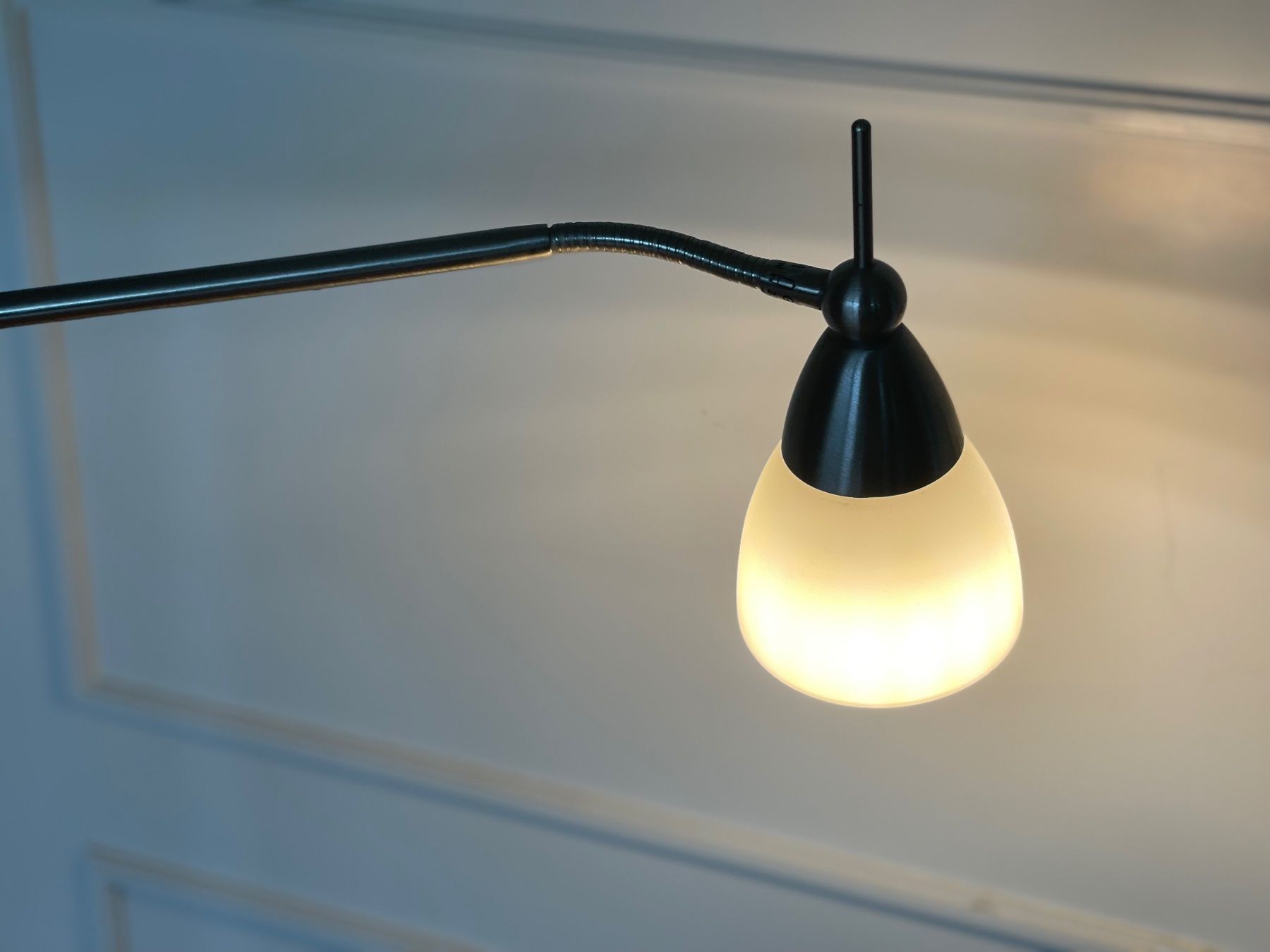 Lampade: Stehlampe Metall und Opalglas – Usato da Zürich venduto da siepi01 1