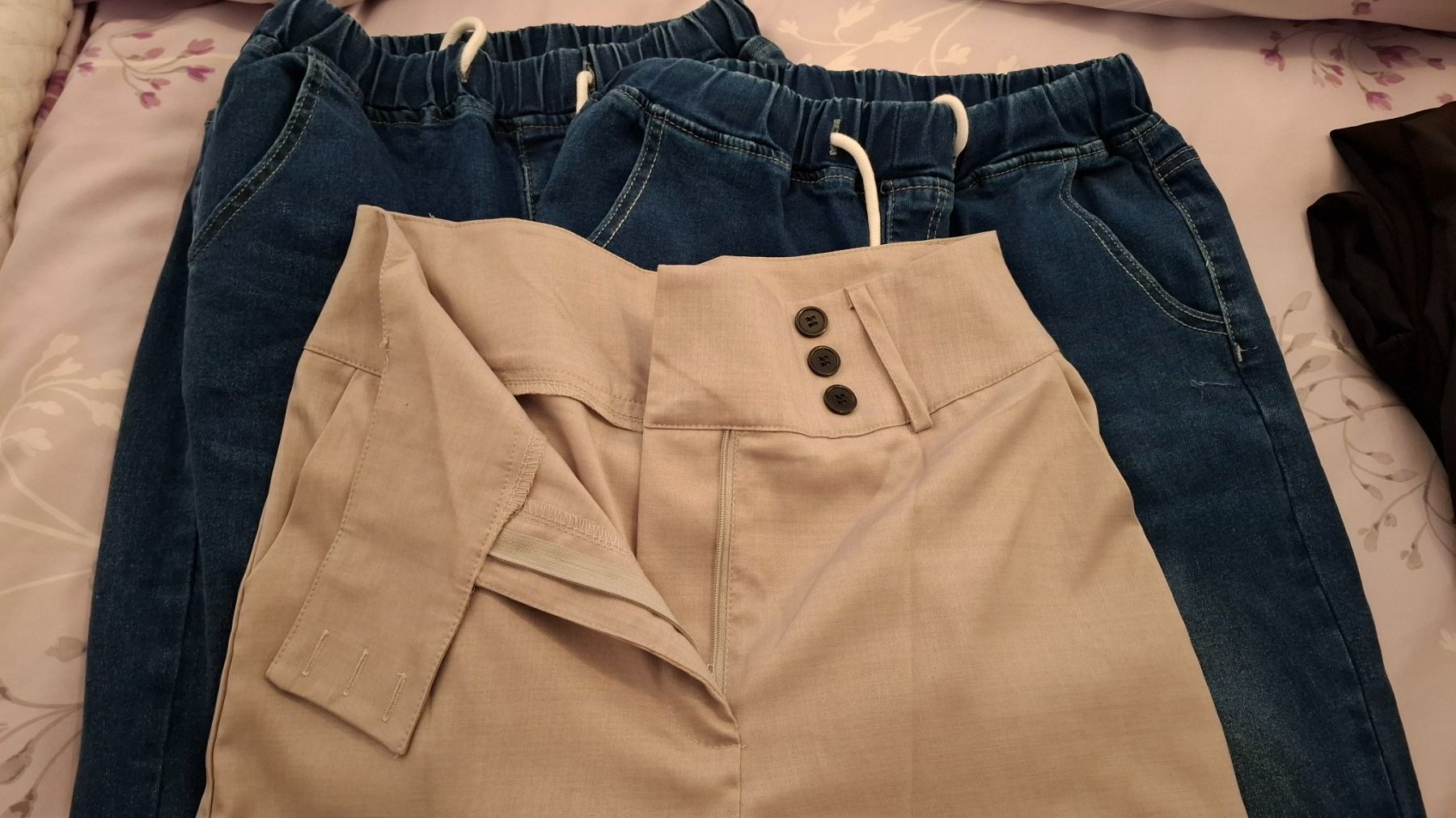 Pantaloni: Damenhose – Usato da bülach venduto da bea_syq2 1