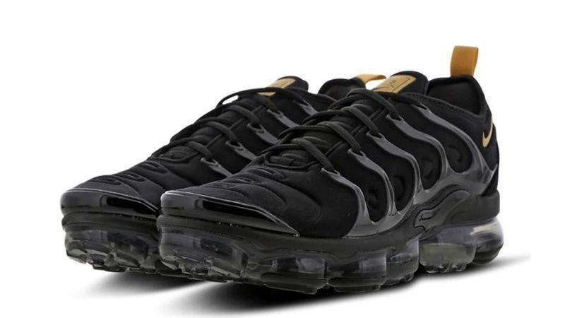 nike air vapormax plus gold