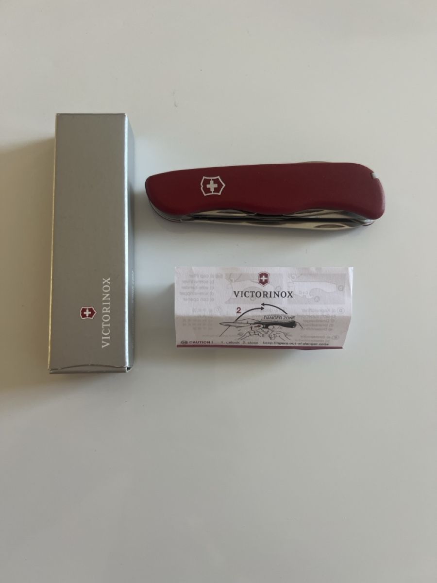 Victorinox Coltelli tascabile: Victorinox 0.8863 Rucksack red – Nuovo e nell'imballaggio originale da Urtenen-Schönbühl venduto da DMC3o