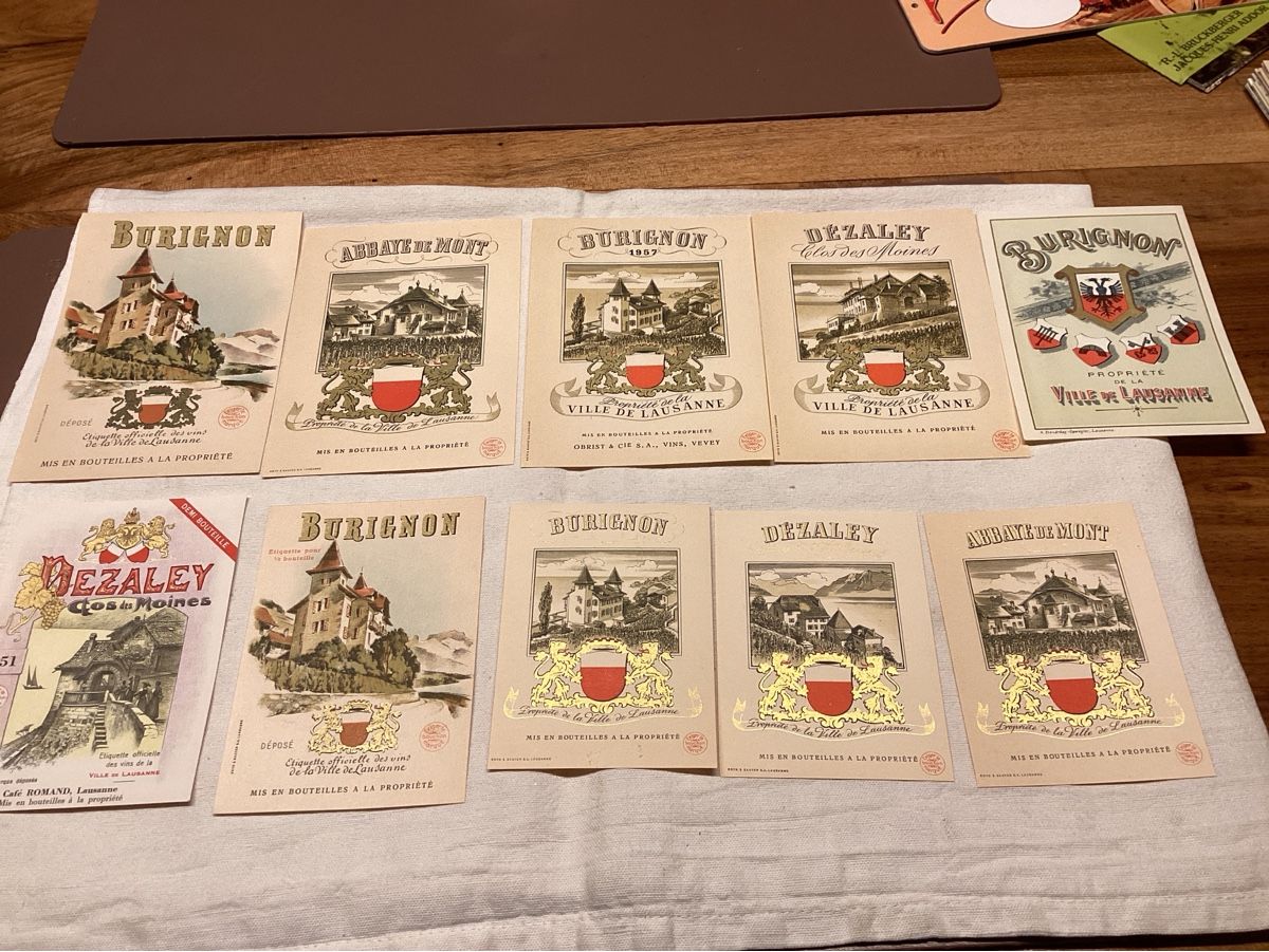 Dokumente: Vins 10 étiquettes différentes neuves en lot – Gebraucht aus Luc (Ayent) von Rebouille