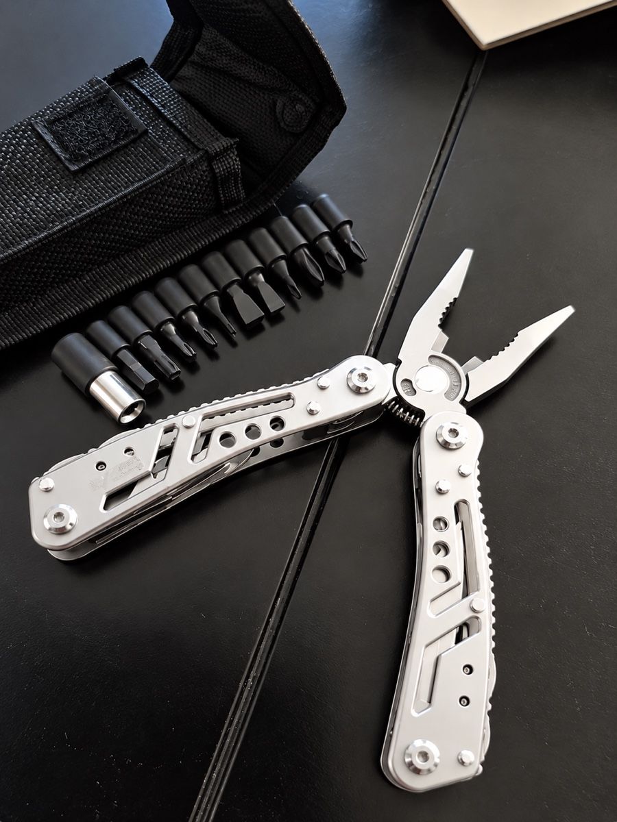 Tutti gli attrezzi: Stainless Steel Multi-Tool Pliers Set – Nuovo e nell'imballaggio originale da Genève venduto da hopswissglobal 1