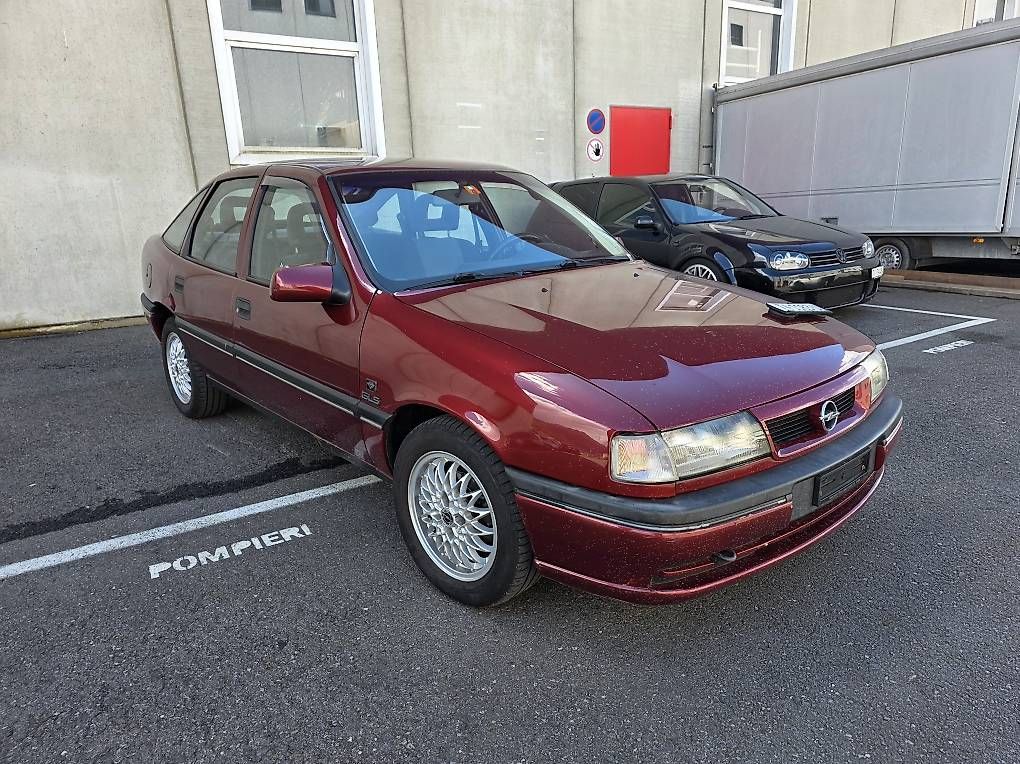 Automobili: Opel Vectra 2.0 cc Automatica A/C – Usato da Cadenazzo venduto da LuismacchineSagl 1