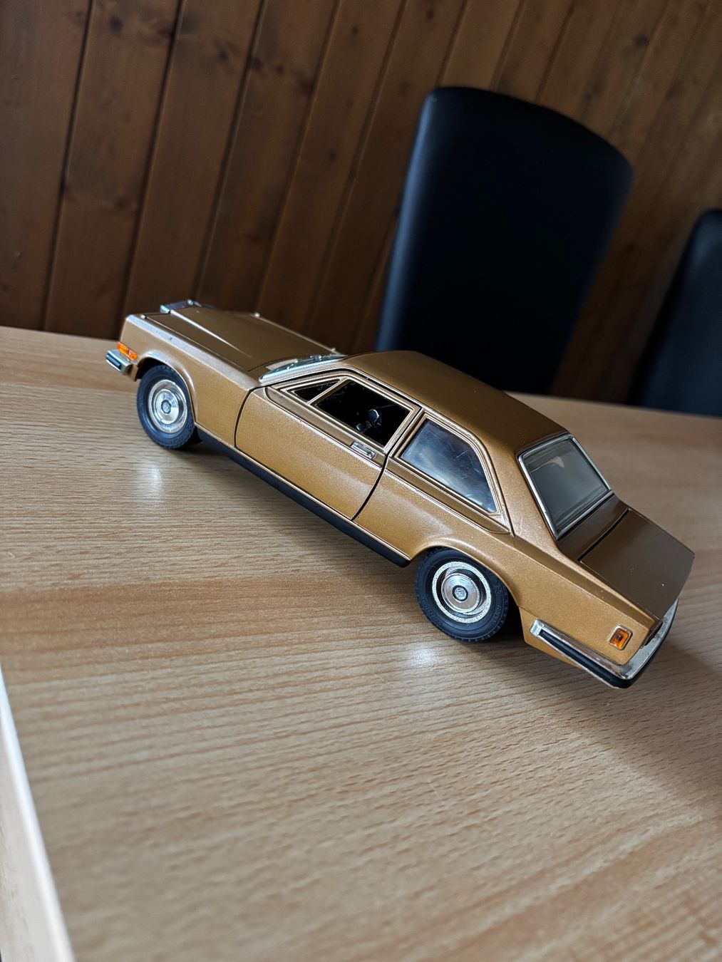 Bburago Modellini d'auto: Rolls Royce Camargue 1/22 Bburago – Usato da Affeltrangen venduto da Pal-94 3