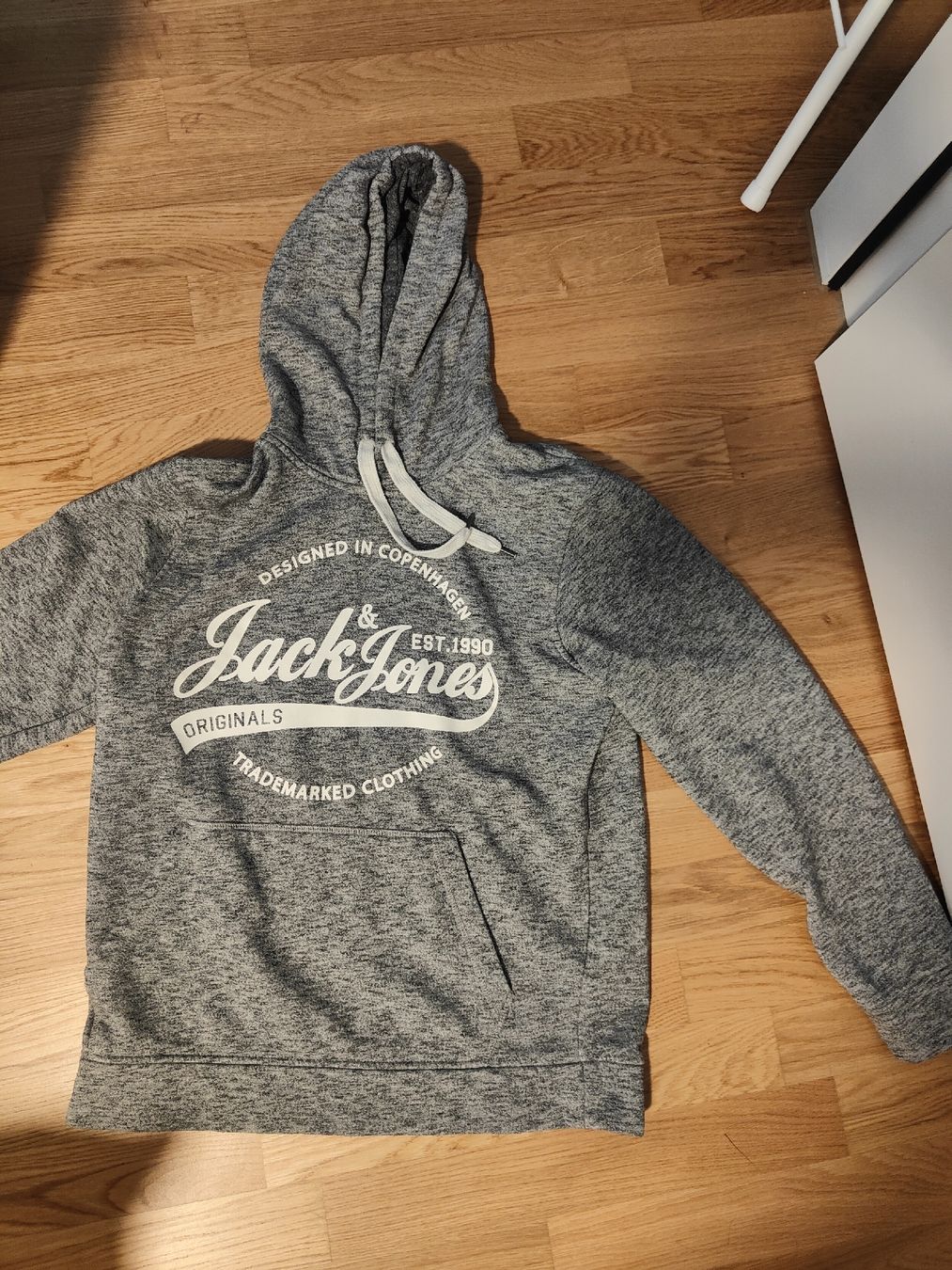 Pullover & Sweatshirts: Pullover – Neu (gemäss Beschreibung) aus Muttenz von Mtn.