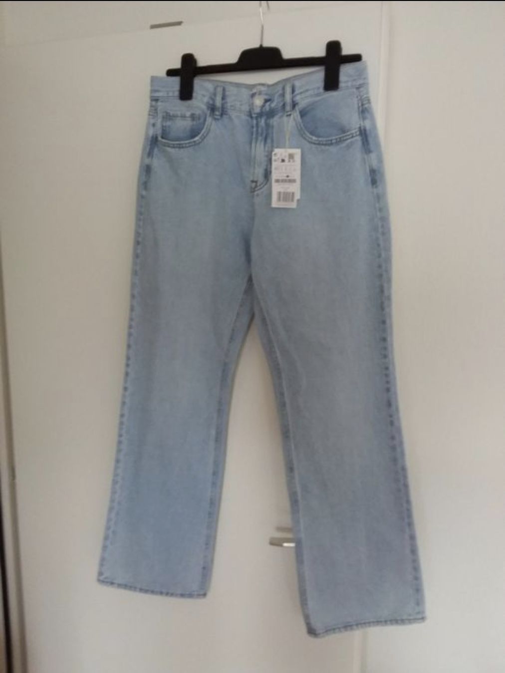 Stradivarius Jeans: Jeans Stradivarius T40, neufs  – Nuovo e nell'imballaggio originale da Lausanne venduto da Cognitia