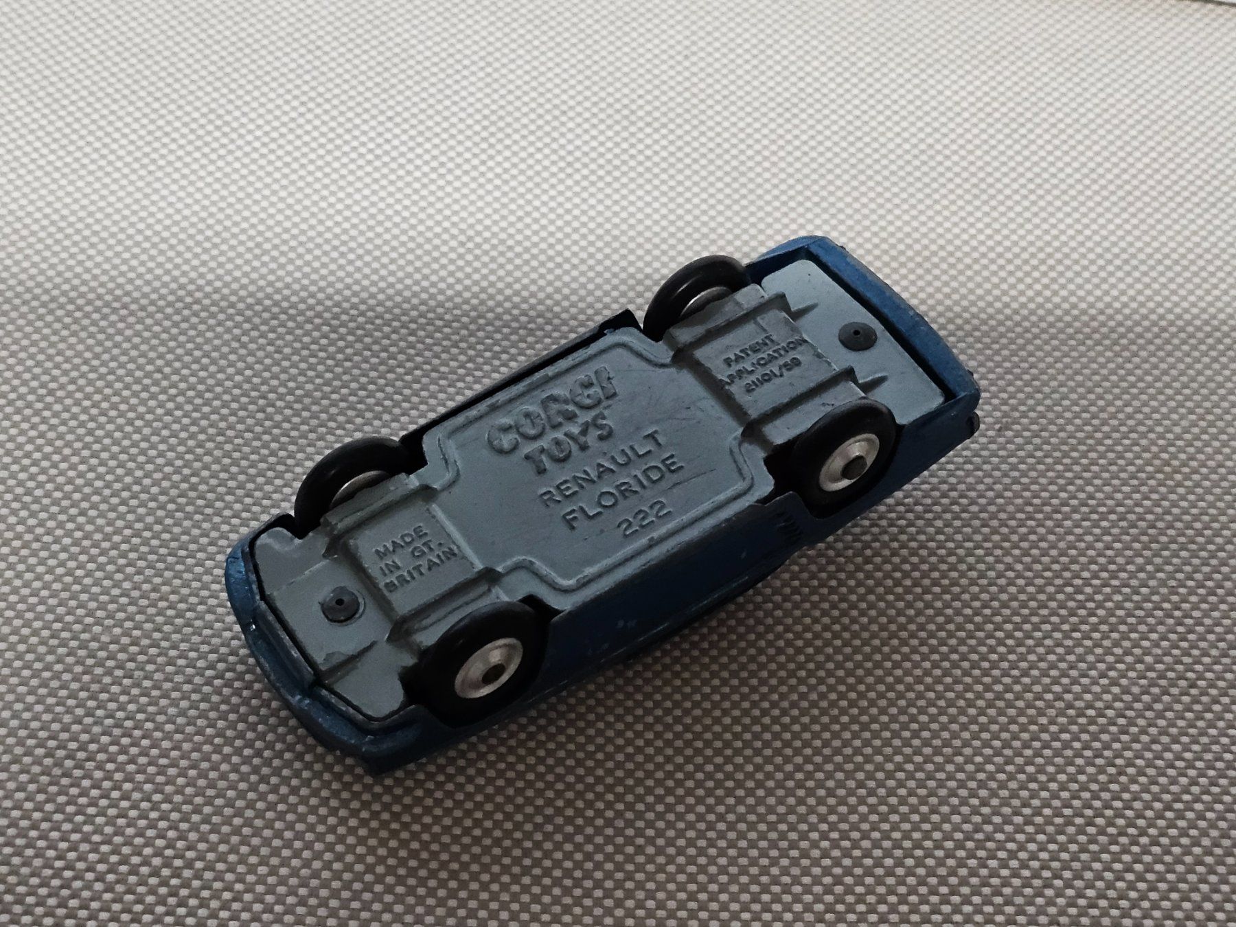 Corgi Toys Modellini d'auto: Corgi Renault Floride – Usato da Starrkirch-Wil venduto da easygo13 2