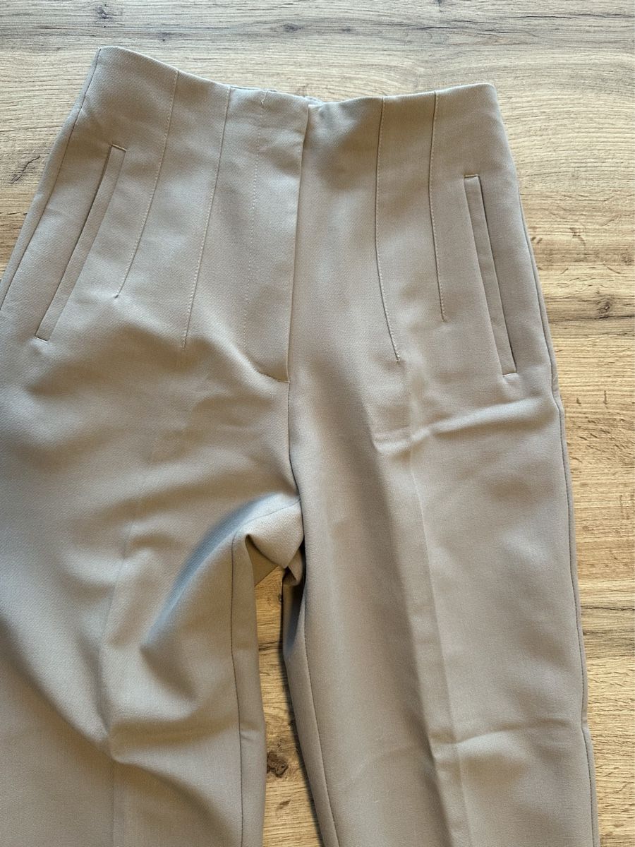 Zara Pantaloni: Zara Hose – Usato da Urdorf venduto da fairfashion 1