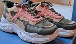 Baskets rose et kaki (T.37)