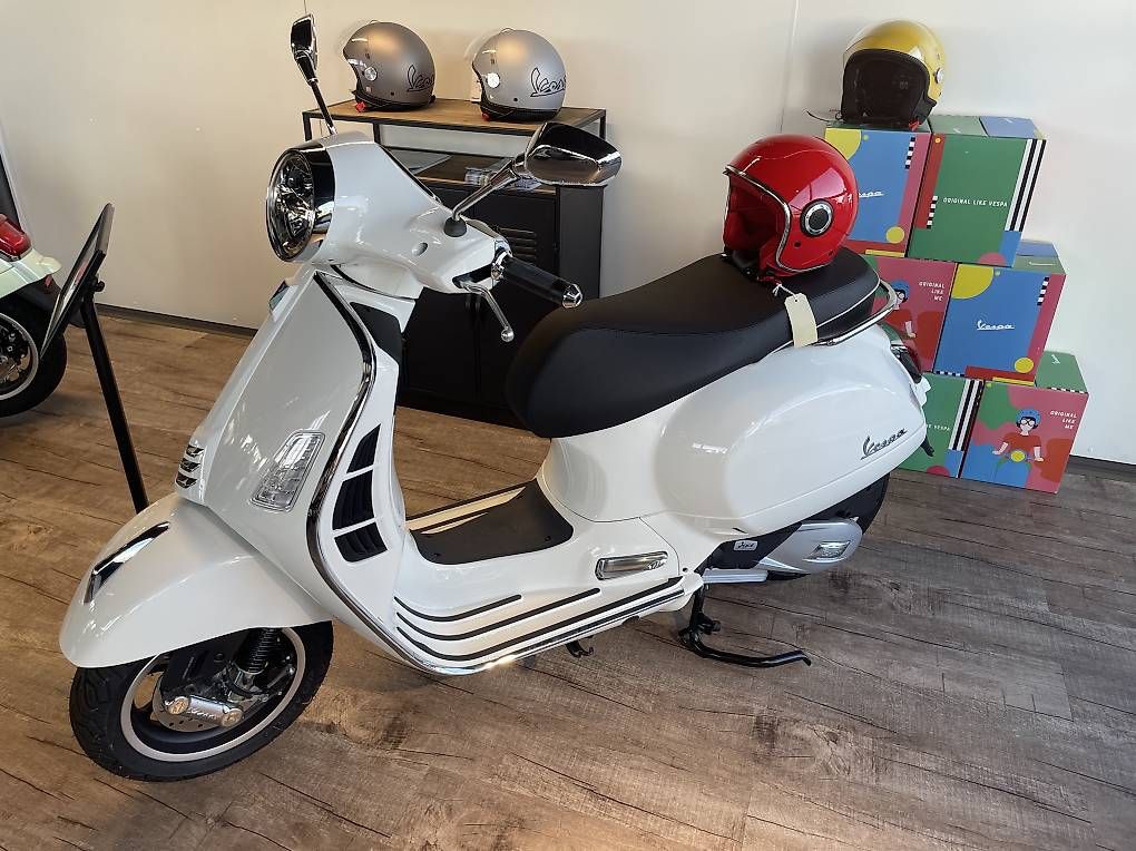 Scooters: Vespa GTS Super – Gebraucht aus Vallamand von eugrrr 1