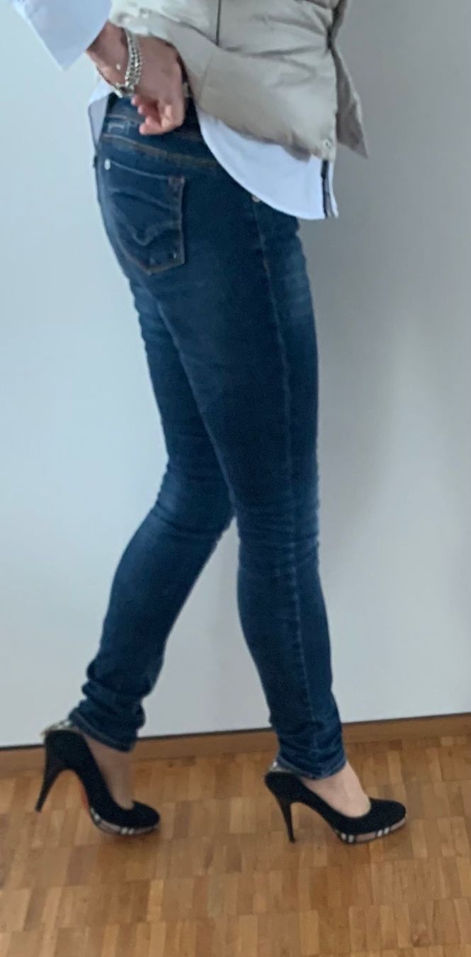 Tommy Hilfiger Jeans: Tommy Hilfiger Jeans – Usato da Adliswil venduto da Jessik0 5