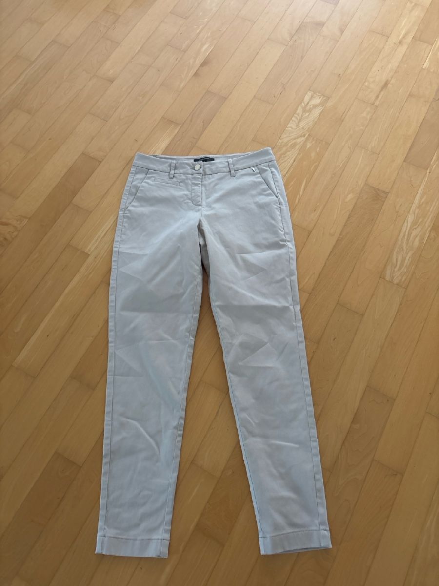 Comma Hosen: Chino Hose Comma beige  Gr 36  – Gebraucht aus Embrach von Dmoney