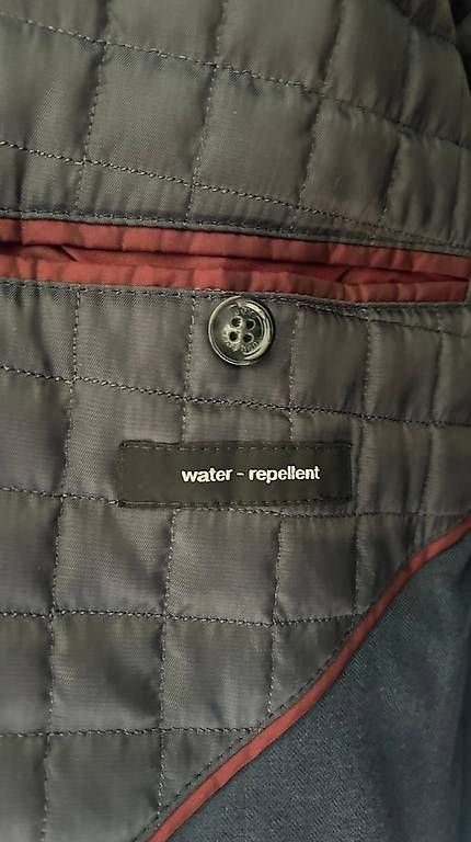 Cappotti: Hugo Boss Mantel blau Grösse 48 – Usato da Olten venduto da tis_wv5l 2