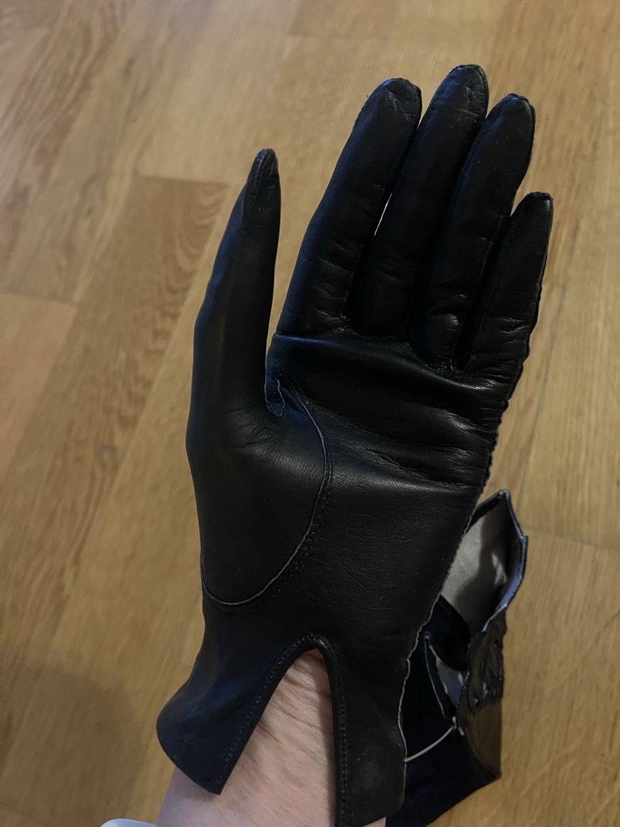 Guanti & manicotti: Handschuhe Schwarze Lederhandschuhe mit Lochmuster Gr. 7 – Usato da Rüschlikon venduto da leo_mwz2 8