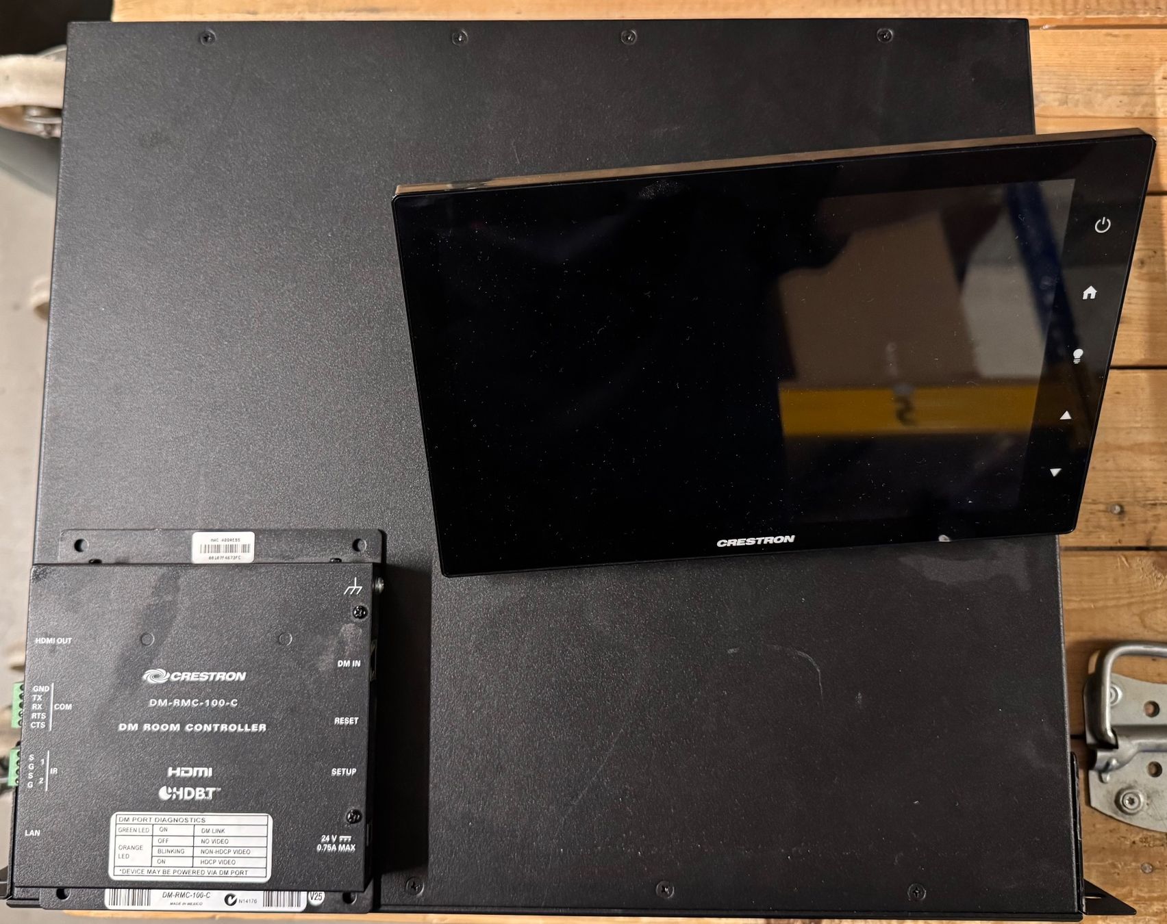 Crestron Sistema di controllo: DMPS3-300-C Medienmanager 7In/2Out CRESTRON – Usato da Rothenburg venduto da BildundTon 2