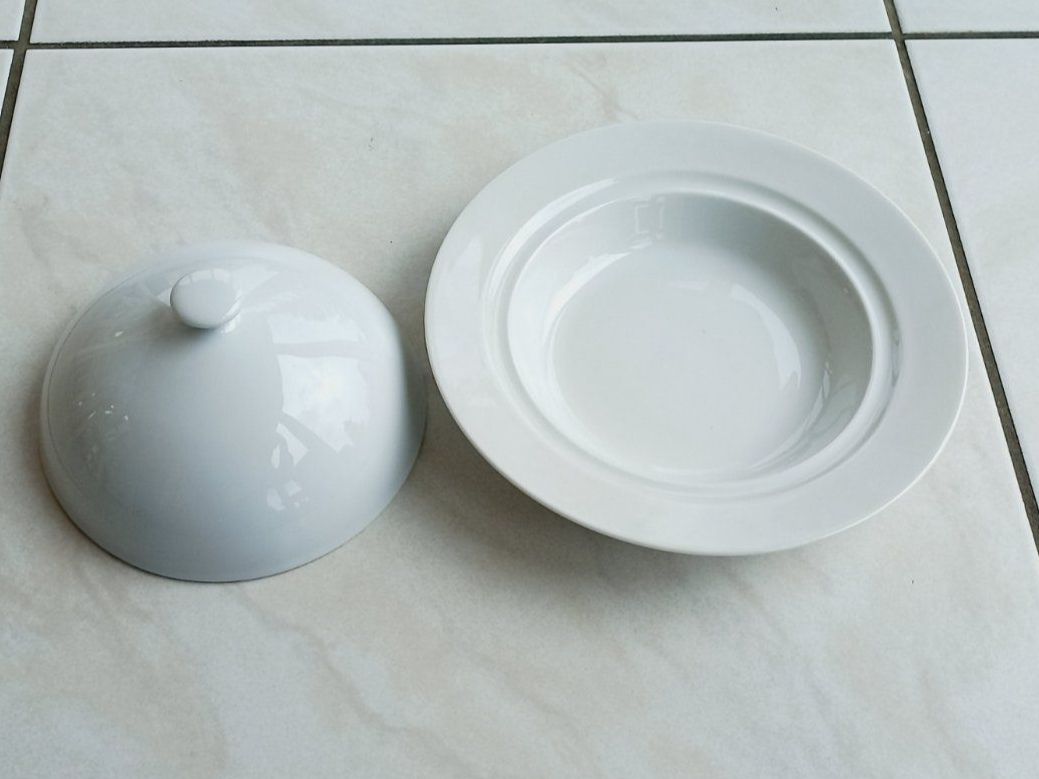 Piatti: Revol Porzellan Teller mit Glochen – Nuovo e nell'imballaggio originale da Winistorf venduto da acreativ 1