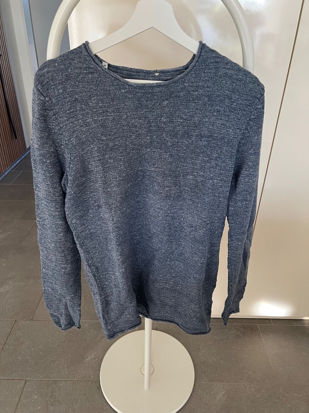 Pullover & Sweatshirts: No name Pullover, blau, "rollende" Abschlüsse – Gebraucht aus Oberwil-Lieli von Jo-Ke
