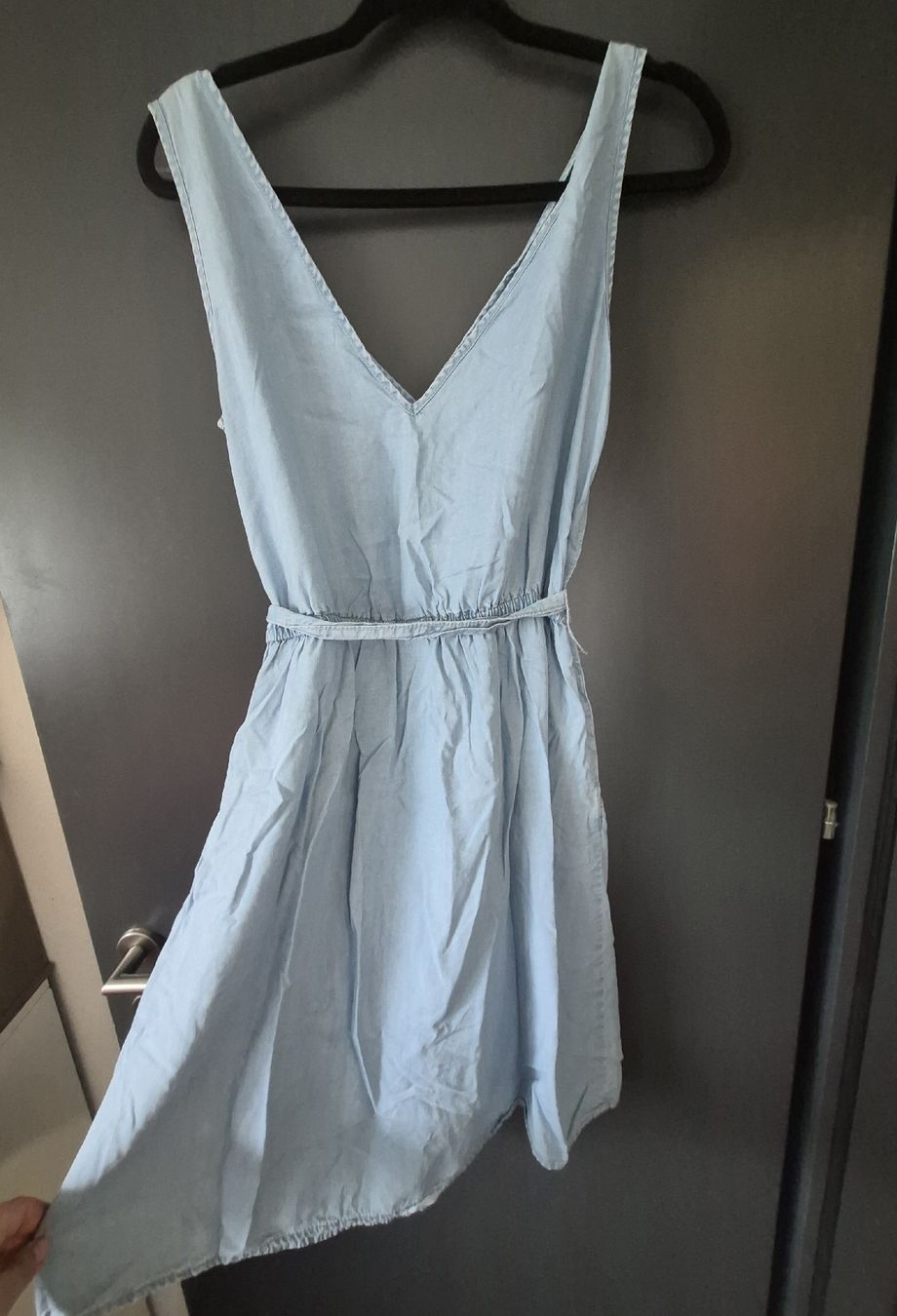 H&M Vestiti: Petite robe sans manches bleu clair effet jean – Usato da Collonges venduto da cam_72xf 2