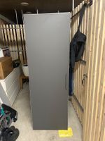 Garderobenschrank