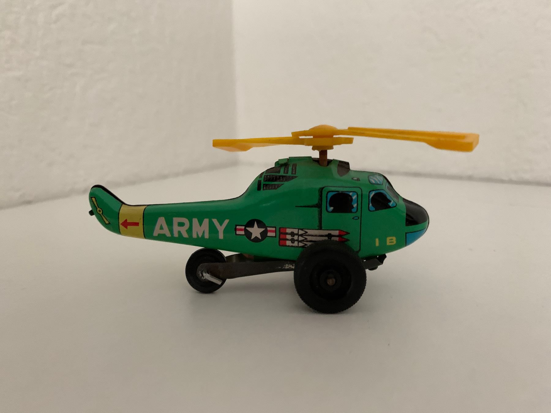 Spielzeuge: Helikopter ND Japan 9cm 328 – Gebraucht aus Stäfa von elcondor245 1
