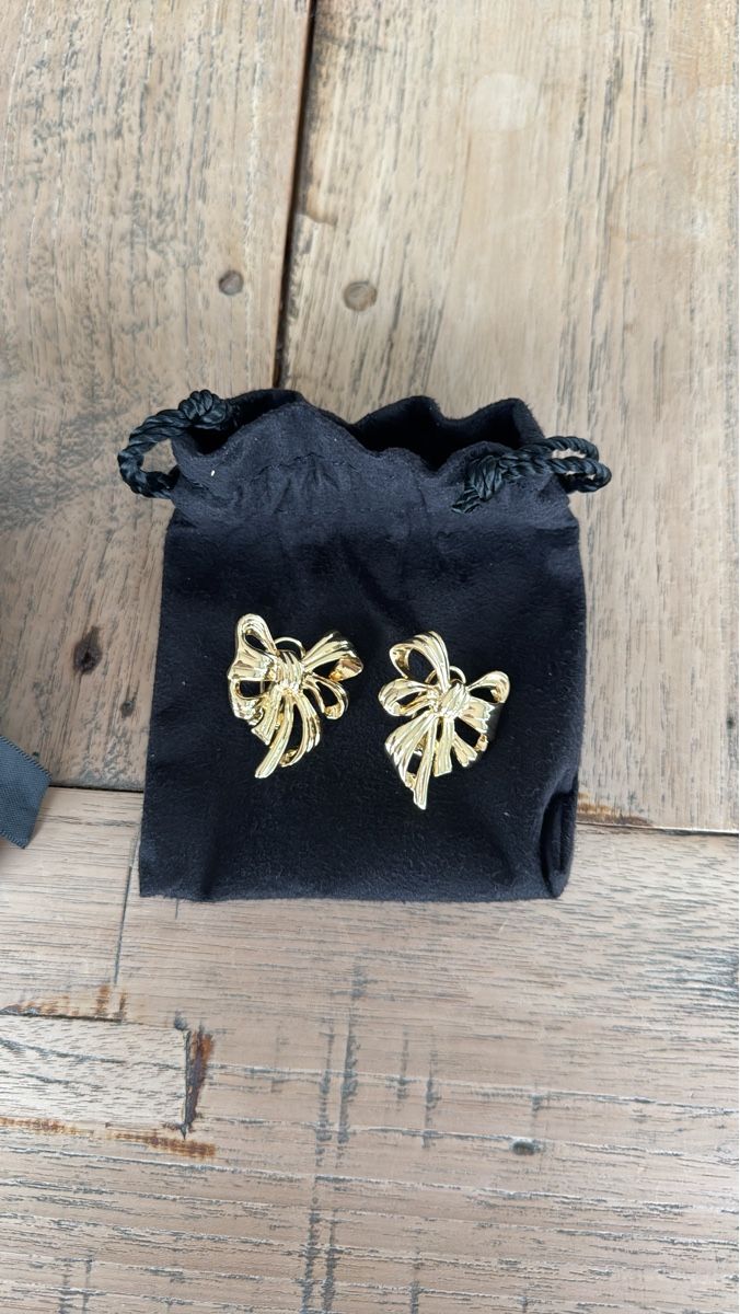 Orecchini pendenti & Orecchini a lobo: Gold Anine Bing Bow earrings – Usato da Altendorf venduto da n.langenbach