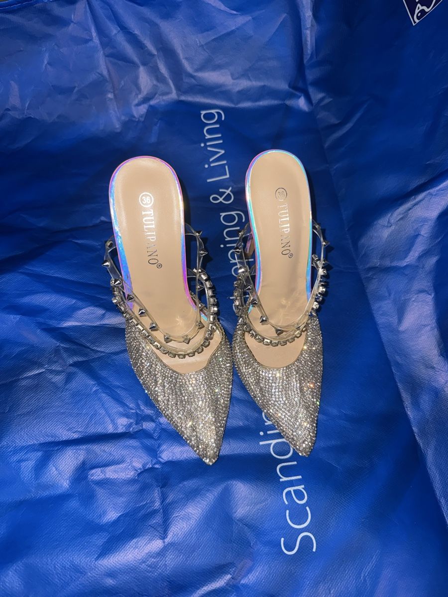Damenschuhe: Damenschuhe Pumps Strass Silber neu Grösse 36 – Neu (gemäss Beschreibung) aus Oberglatt ZH von rno_zs8d