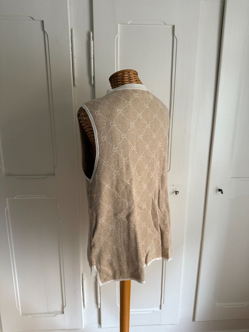 Maglioni & Felpe: COSTER COPENHAGEN - Pullunder beige-weiss M – Usato da Zürich venduto da Diazaio 2