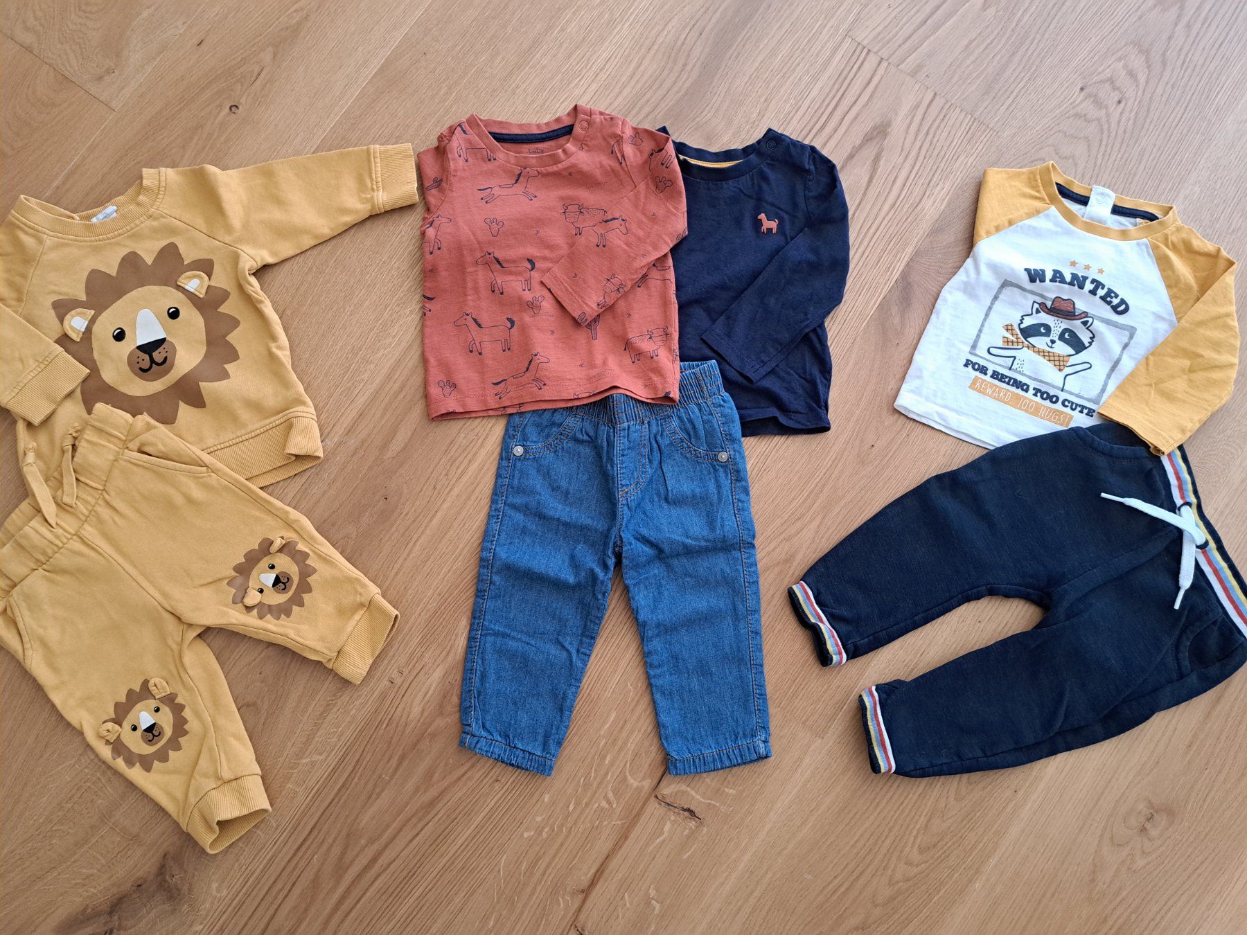Lotti & Set di vestiti: 11teiliges Kleiderpaket Grösse 68 – Usato da Maienfeld venduto da Bac_le 1