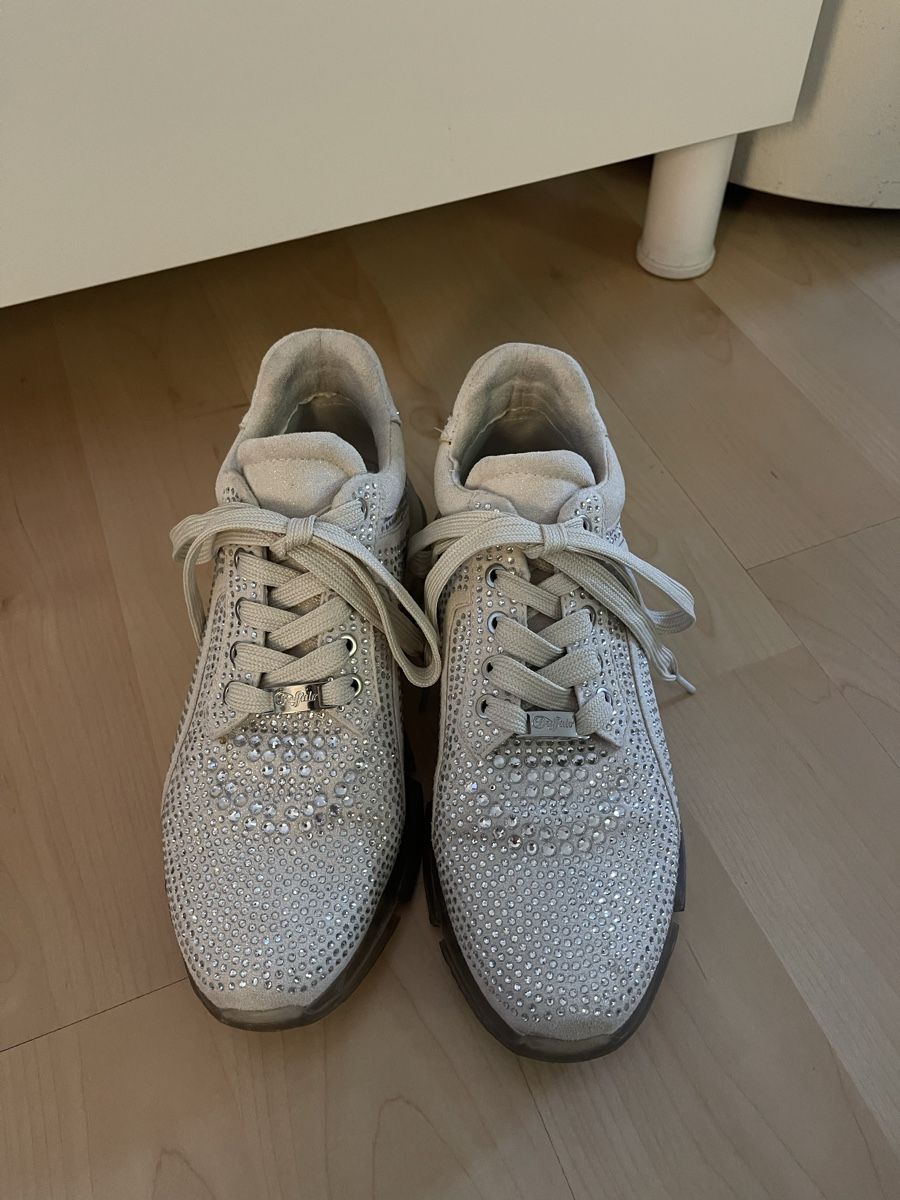 Buffalo Damenschuhe: BUFFALO Sneaker Batter shine Beige 37 – Gebraucht aus Dietikon von Nieselchen 1
