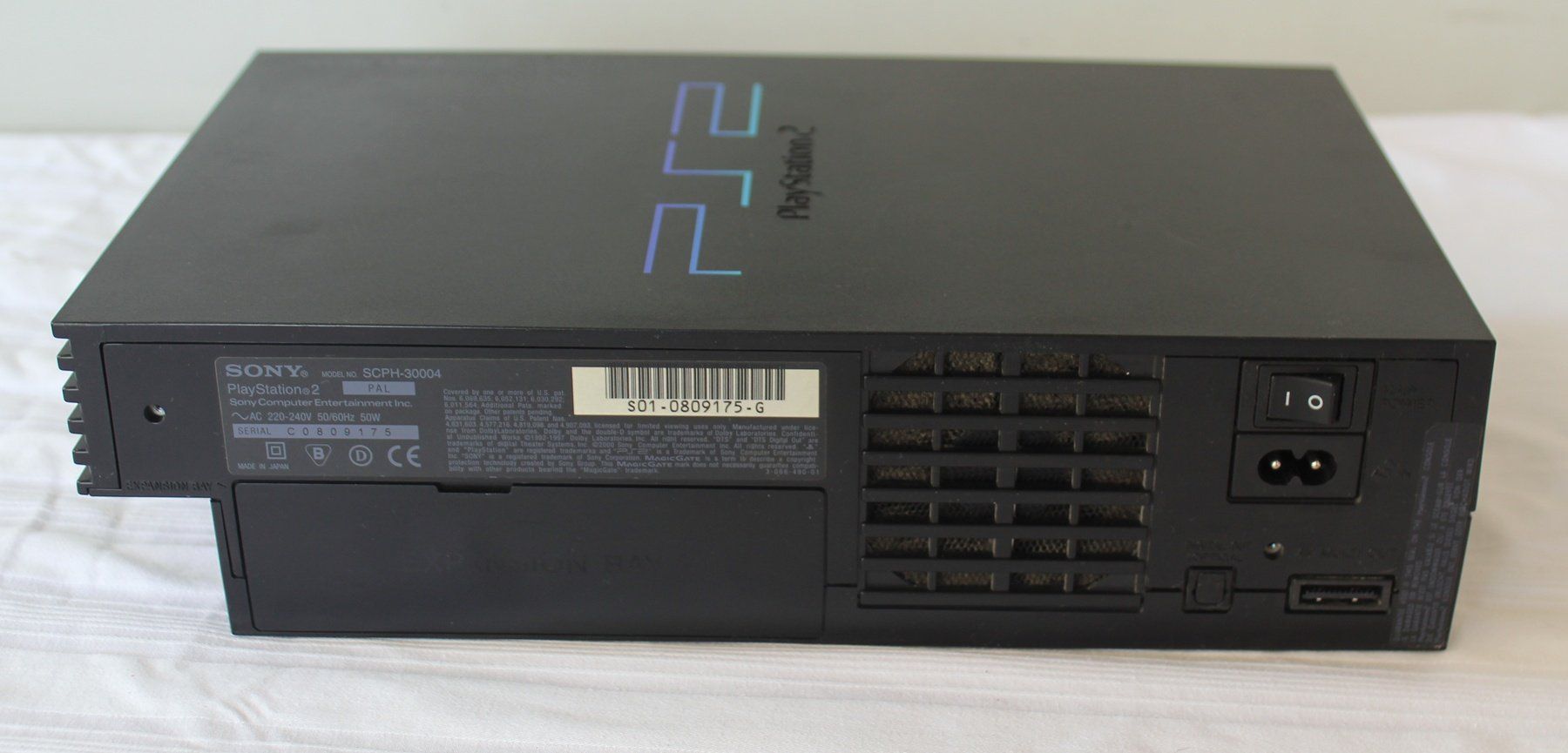 Sony Console: Sony Playstation 2 Konsole mit 4 Spielen und 2 Controller – Usato da Zürich venduto da Auctionata 7