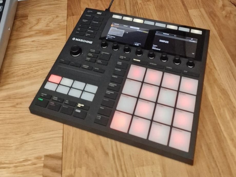 Native Instruments Maschine MK3 Controller inkl. Software Kaufen auf