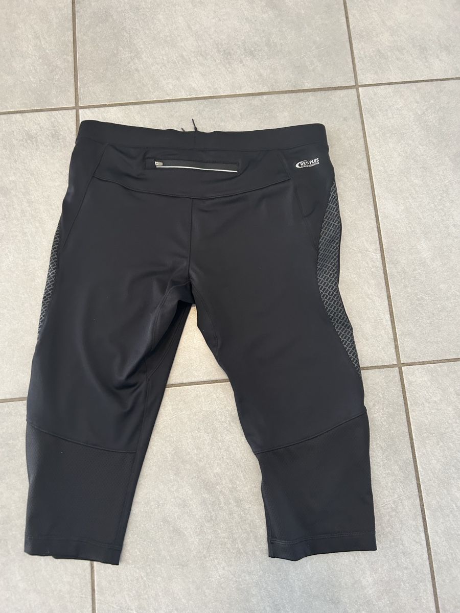 Leggings: Leggins Grösse 40 NEU – Neu und originalverpackt aus Pfungen von BuyIt 1