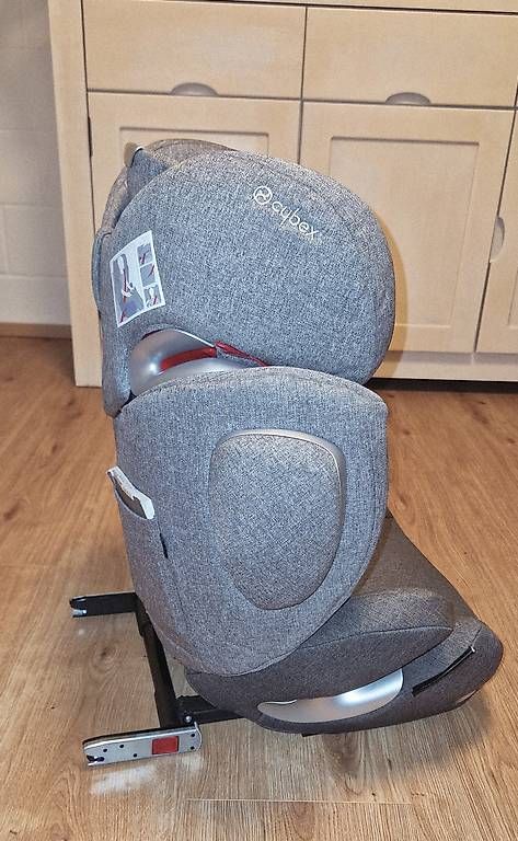 Seggiolini per auto: Cybex Kindersitz Solution Q3-fix Plus – Usato da Fraubrunnen venduto da Stu_52pz 2