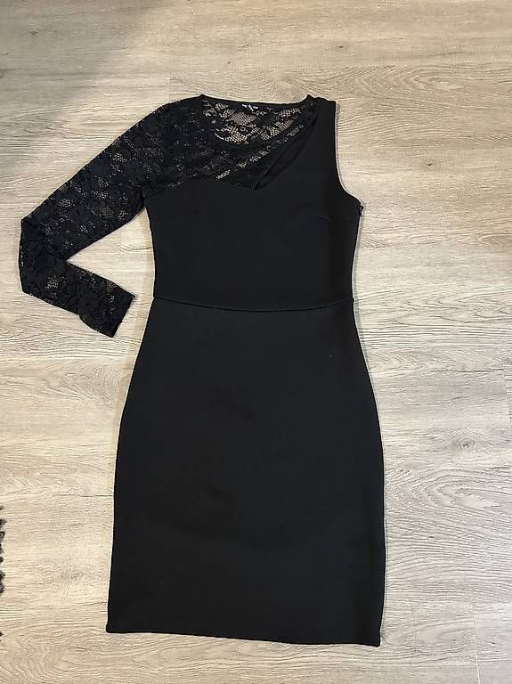 Vestiti: Kleid – Usato da Schwerzenbach venduto da nic_zt5r
