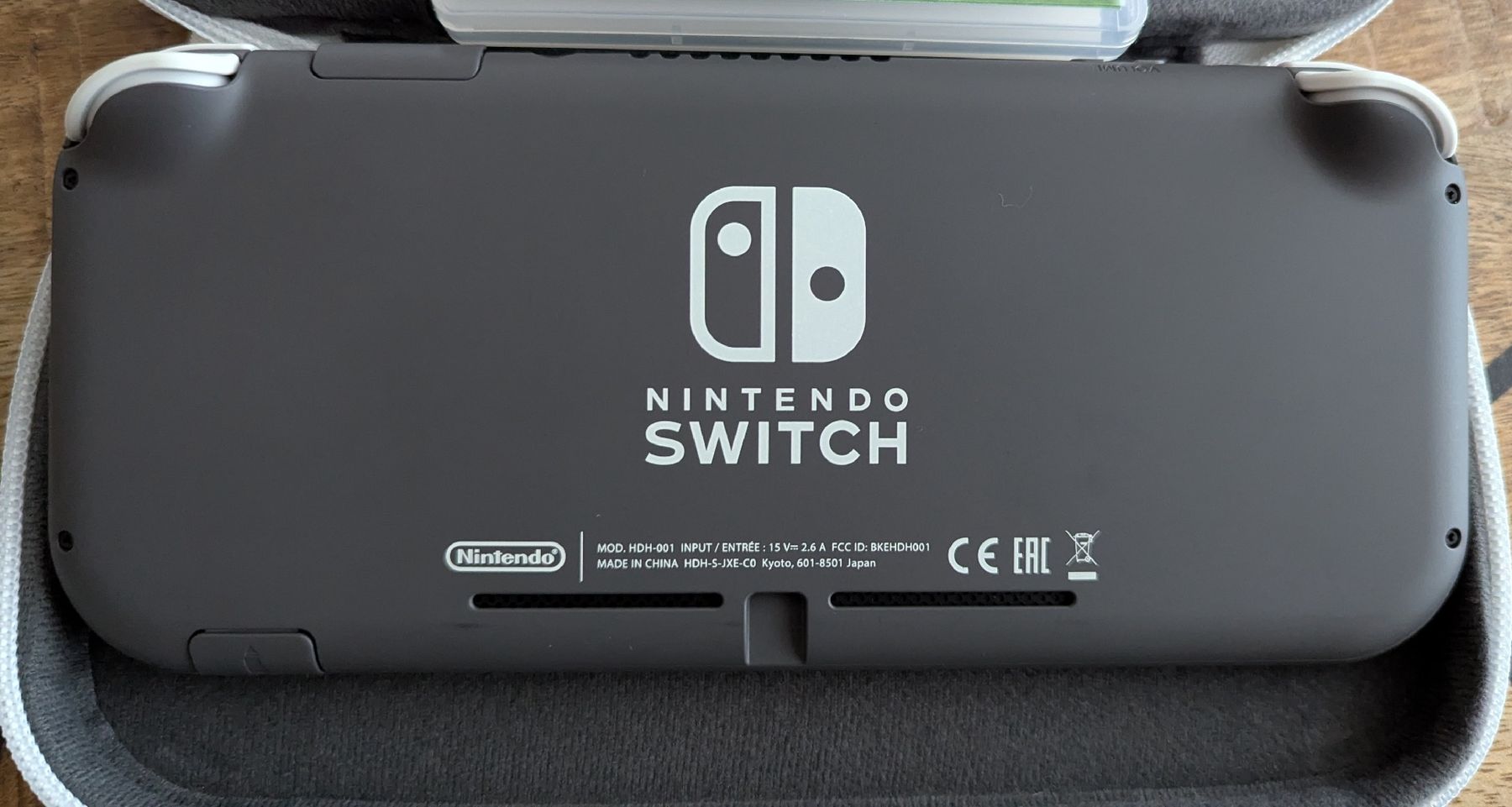 Nintendo Konsolen: Nintendo Switch Lite - grau – Gebraucht aus Langenthal von Stibeline 2