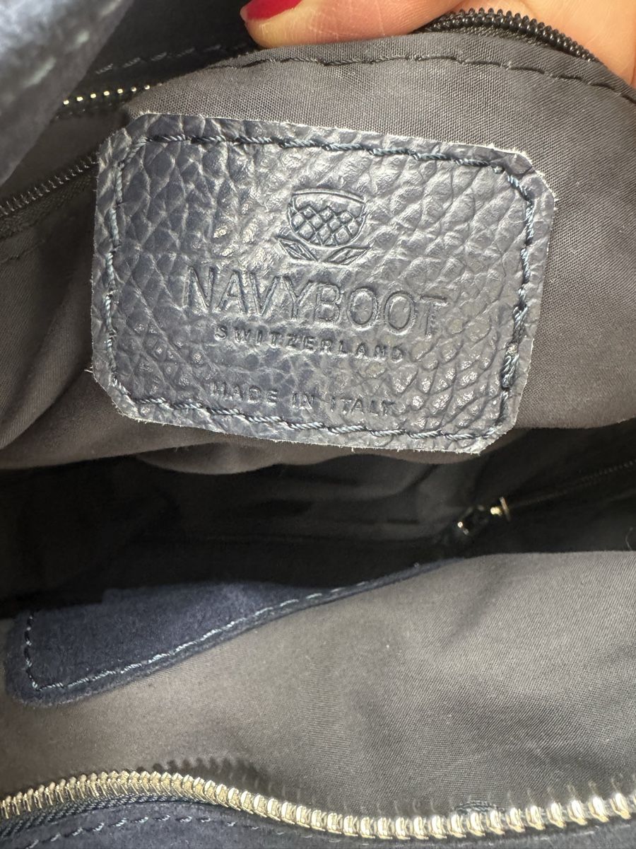 Navyboot Sacs femmes: Navyboot Shoulder Bag Blue Suede Leather Large Size – D'occasion à Hurden par rac_wyf8 9
