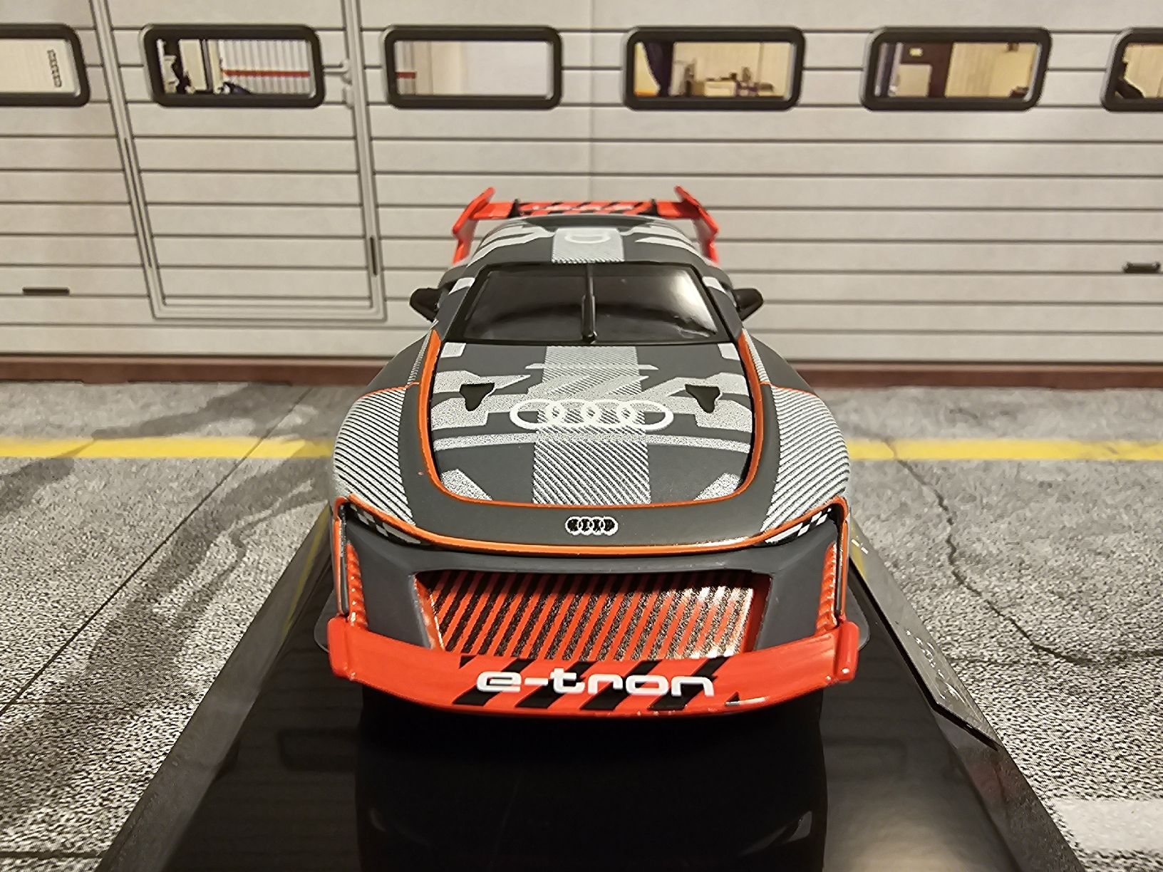Audi Modellini d'auto: Audi S1 Hoonitron 1:43 Ken Block – Nuovo e nell'imballaggio originale da Wetzikon ZH venduto da ICEONE_ 5