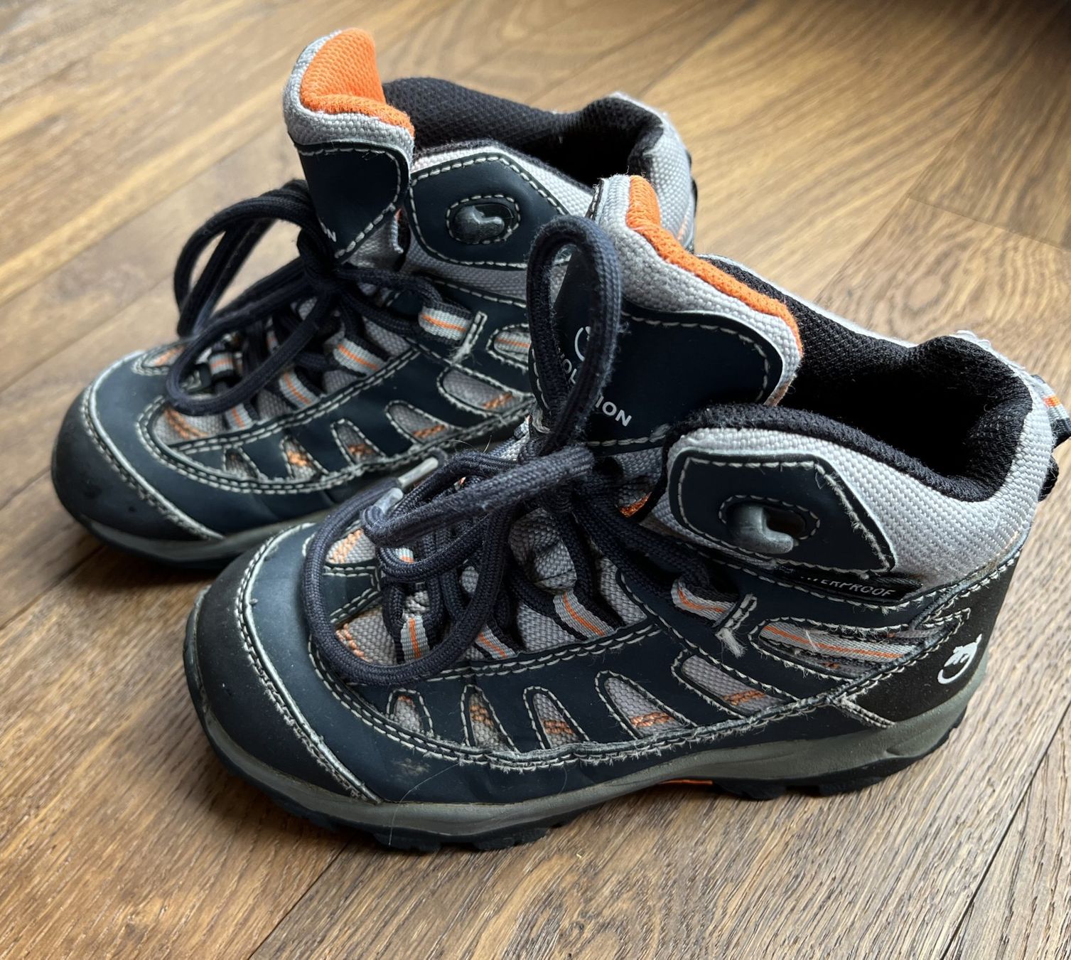 Trevolution Scarpe per ragazzi: Schuhe Wanderschuhe Trekkingschuhe Trevolution Gr. 29 – Usato da Affoltern am Albis venduto da Blackrhythm 1