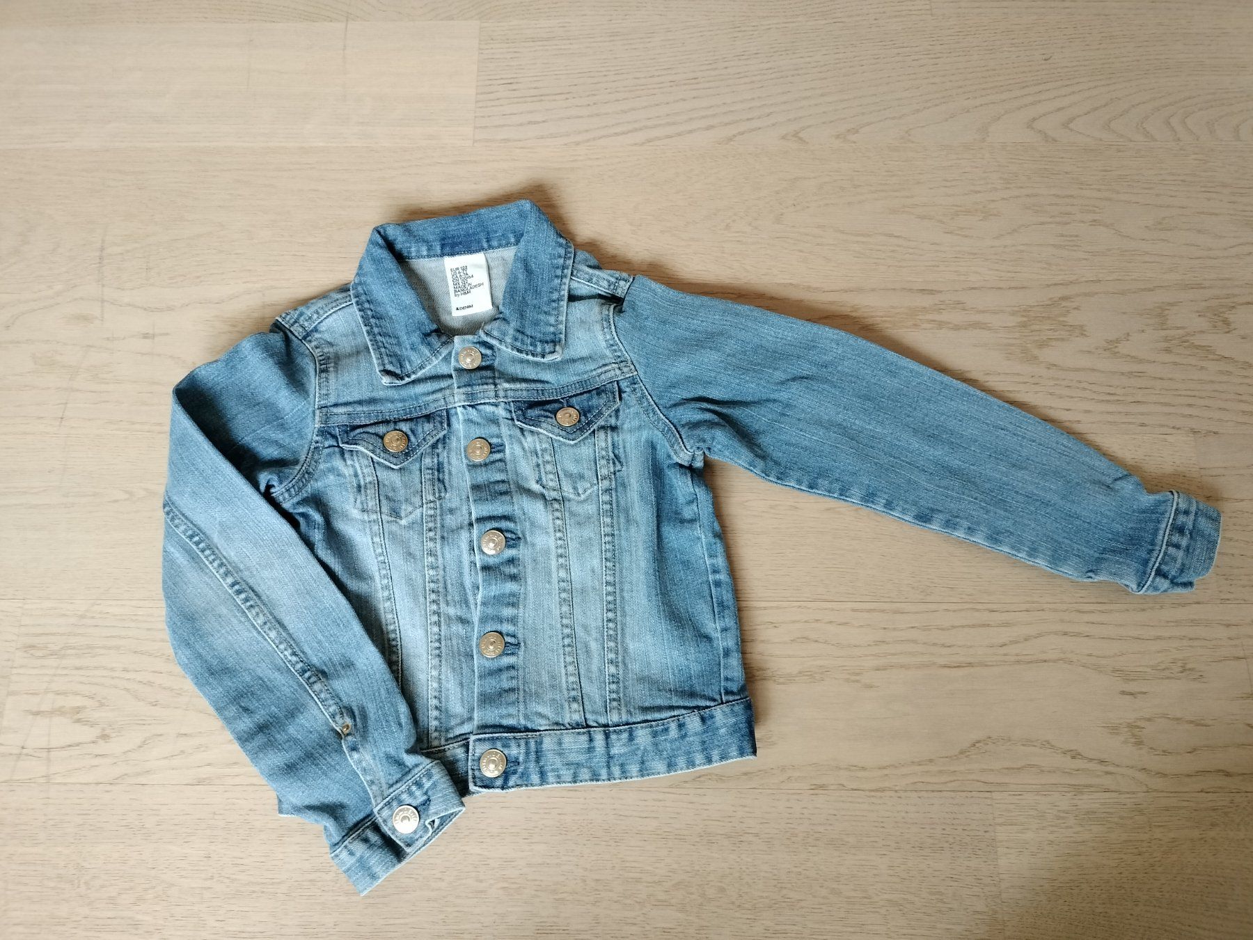 Jacken & Mäntel: Jeans-Jacke Mädchen Grösse 122 – Gebraucht aus Neftenbach von TheKringel