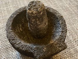 Mörser - Molcajete / Mortier en pierre volcanique du Mexique