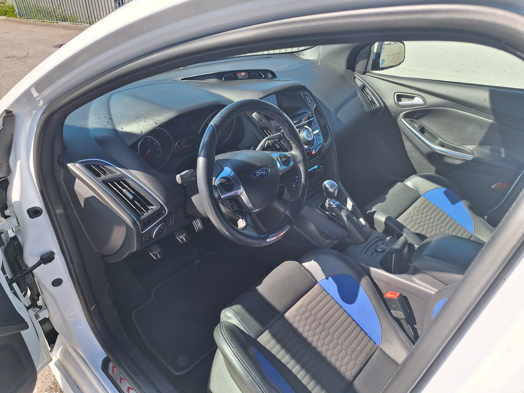 Ford Automobili: Ford Focus ST break 2.0 Ecoboost 250ch – Usato da Villargiroud venduto da man_xgw6 8